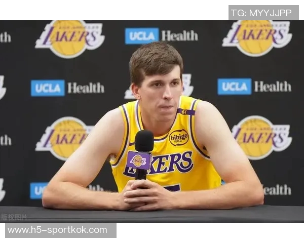 路威谈湖人训练风格JJ不应干涉卢卡与老詹的训练方式